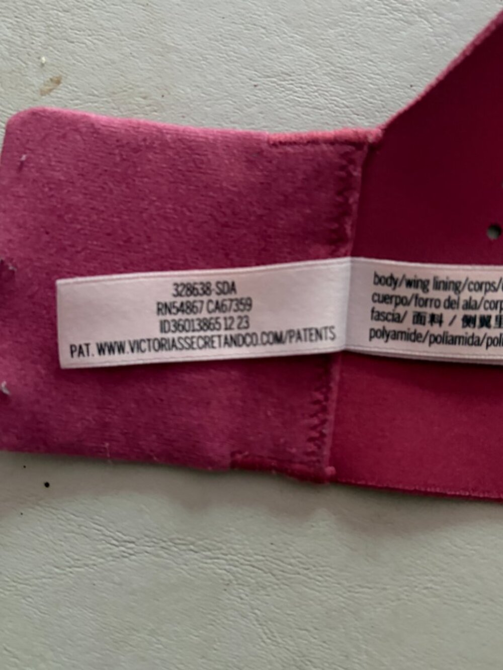 Victoria's Secret VSX Sports Bra Size 40D - Picture 4 of 7